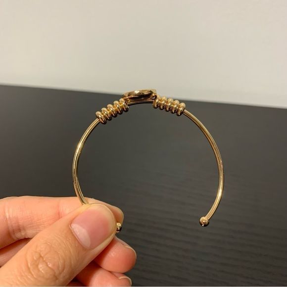 NEW Nordstrom Gold Plated Coral Center Gem Open Ended Bangle - Picture 2 of 9